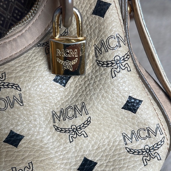 MCM BEIGE VISETOS COATED LOGO CANVAS & LEATHER HOBO SHOULDER OR CROSSBODY BAG - Picture 11 of 17